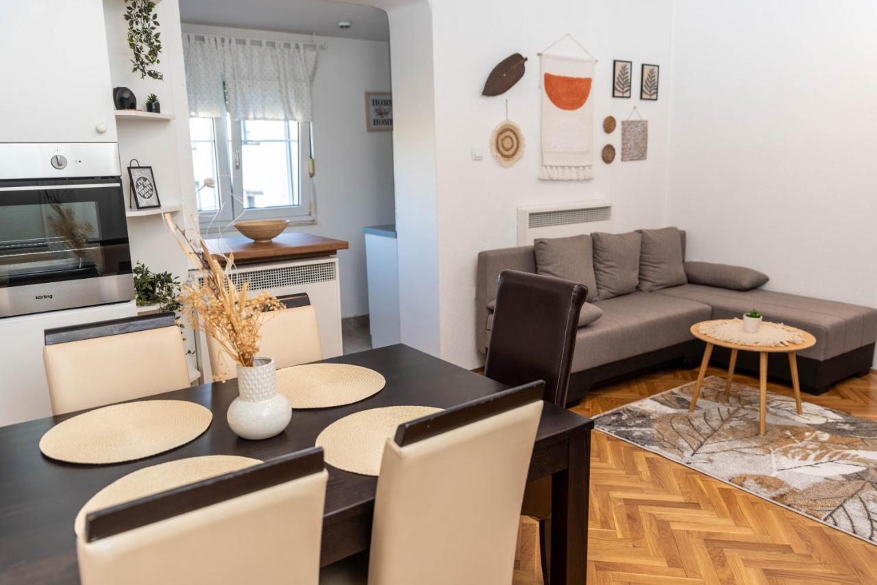 Appartamento Sweet House Parlament Belgrado Esterno foto