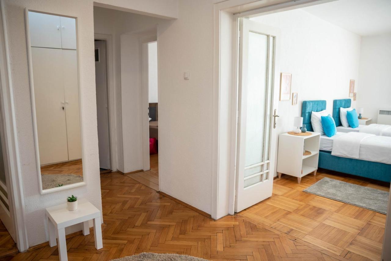Appartamento Sweet House Parlament Belgrado Esterno foto