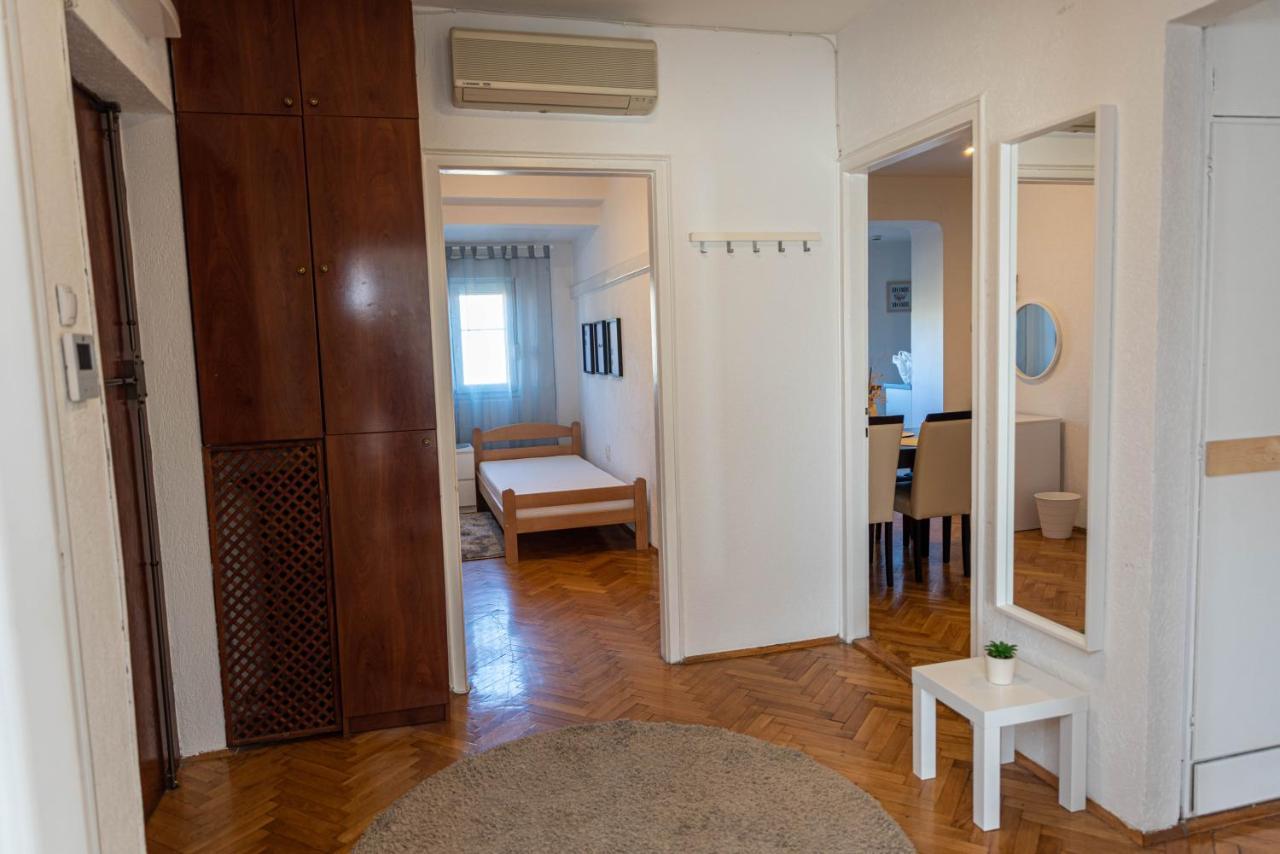Appartamento Sweet House Parlament Belgrado Esterno foto